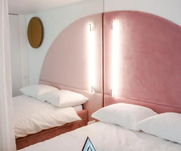 Jupiter Silesian Place